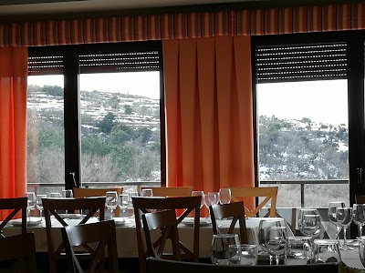 Photos of Hotel De Monta&ntilde;a Novella ***