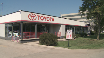 Photos of Northbrook Toyota
