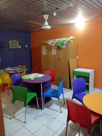 Photos of Young Readers Library