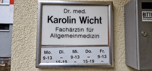 Dr. med. Karolin Wicht Fachärztin f. Allgemeinmedizin - Thumbnail