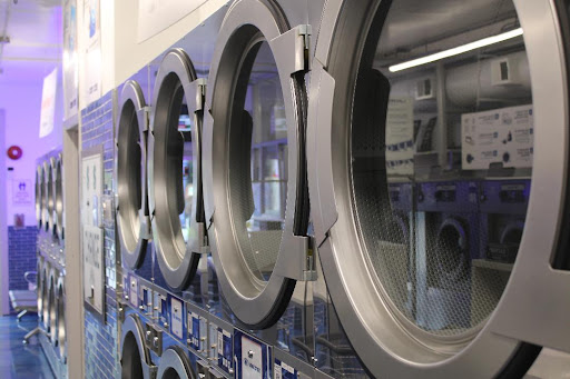 Zest Laundromat Logo