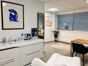 Photo n°4 de Dr Alizée GUEMAS-FLINTERMAN - Médecine esthétique à Cassis (Médecin)