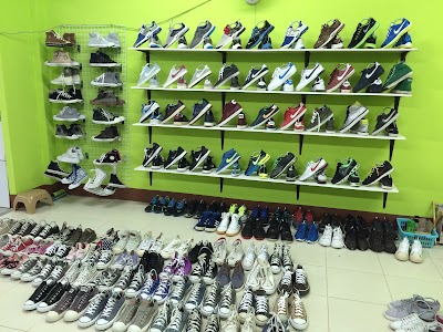 Shoe Store