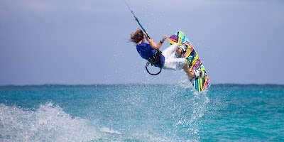 Photos of 40knots: kitesurf, windsurf & sup school in Antigua
