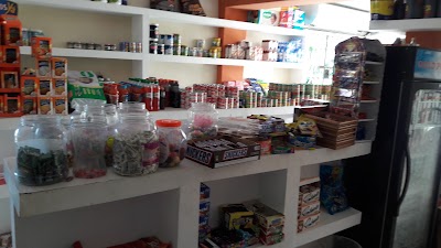 Photos of Comercial Oasis