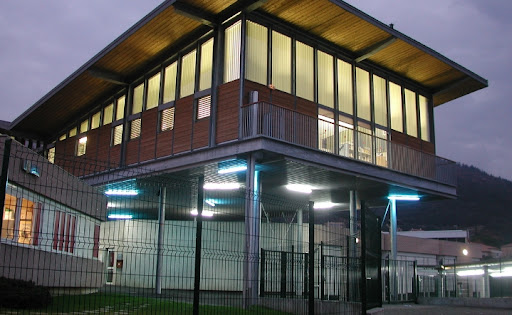 Middle School De Crussol - Thumbnail
