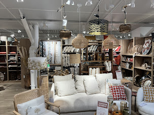 Photo n°12 de Maisons du Monde à Langueux (Magasin de canapés)