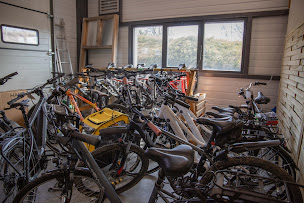 Photo n°3 de La Cyclerie de Charlie - Véloland à Bourbon-l'Archambault (Magasin de réparation de vélos)