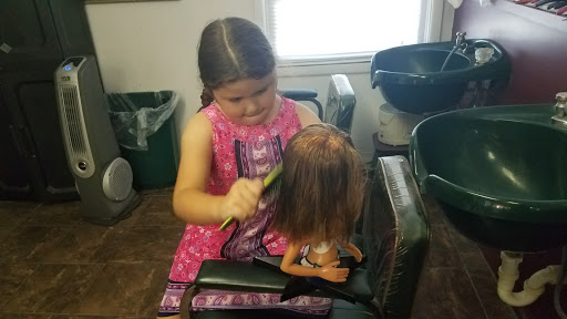 Matilda's Beauty Salon Logo