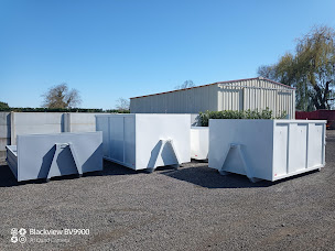 Photo n°11 de RM Bennes Michael. Vente de bennes Ampliroll à Varennes-sur-Seine (Chaudronnerie)