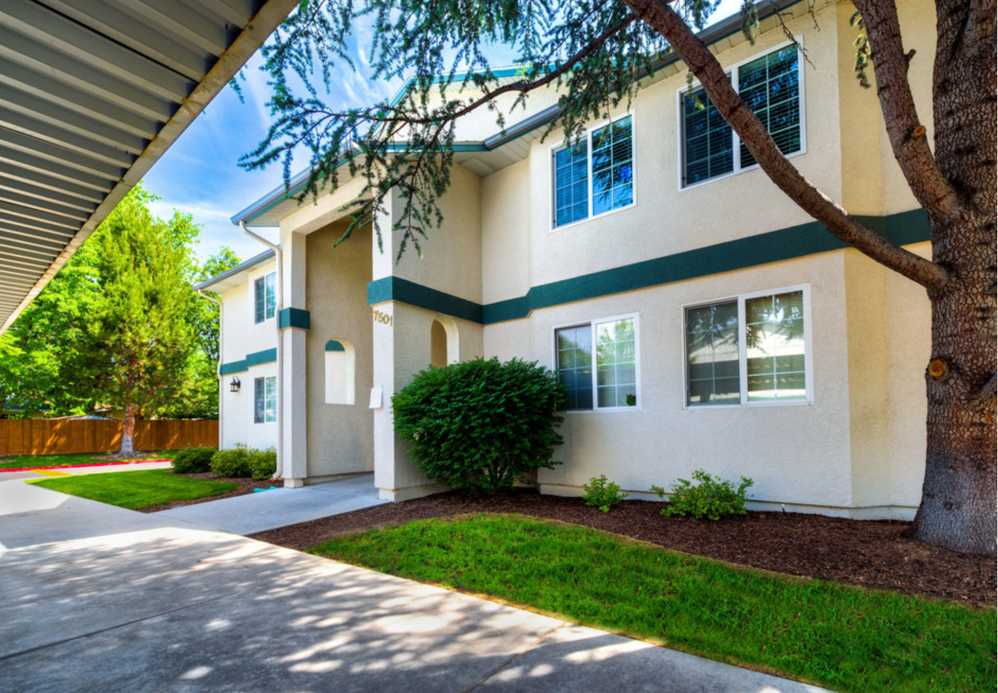 Pines Apartments