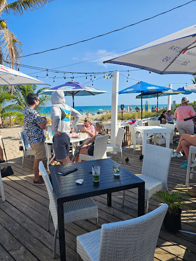 Anglins beach cafe - Visual