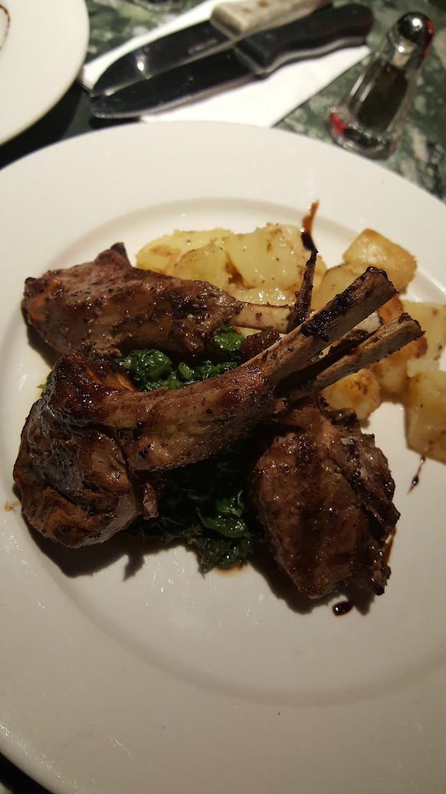 Jojo Restaurant & Bar