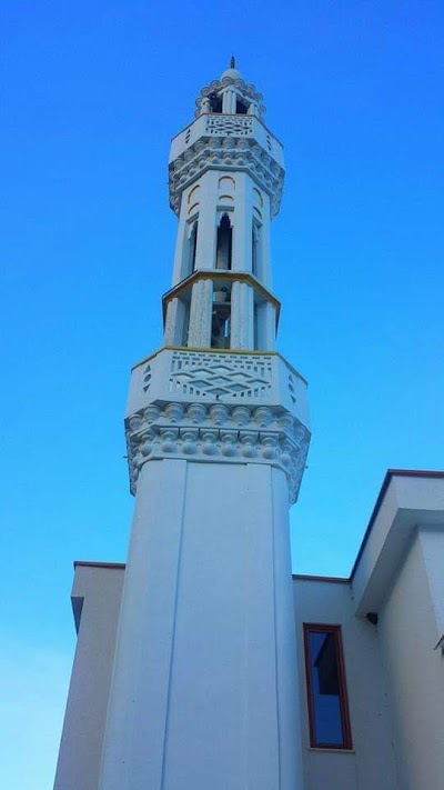 Mosque Mëmëlisht