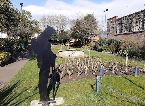 Filey Memorial Garden - Thumbnail