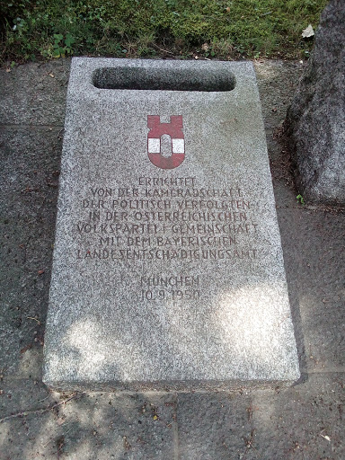 Ehrenfriedhof für die Opfer des KZ Dachau - Thumbnail
