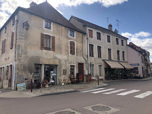Photo n°11 de La Boutique de Nolay - Chapet Muriel à Nolay (Magasin d'antiquités)
