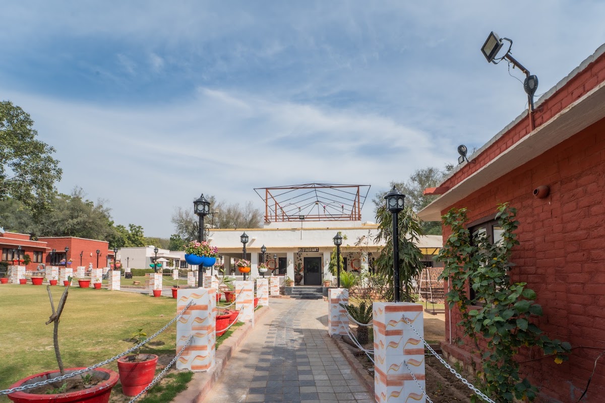 Thar Exotica Hotel & Resort Bikaner is a luxury hotel in Bikaner offe…