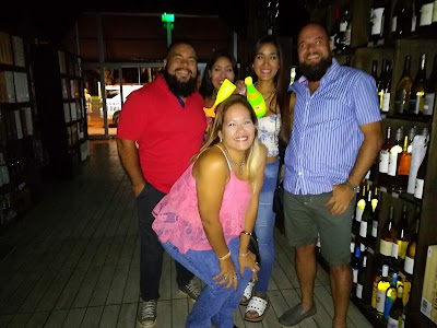 Photos of Vinoteca Todo Frio