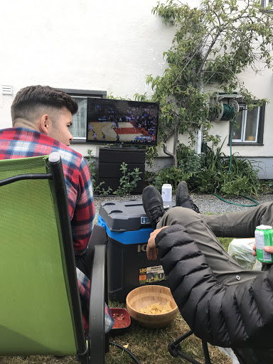 Live on Lyall - Thumbnail