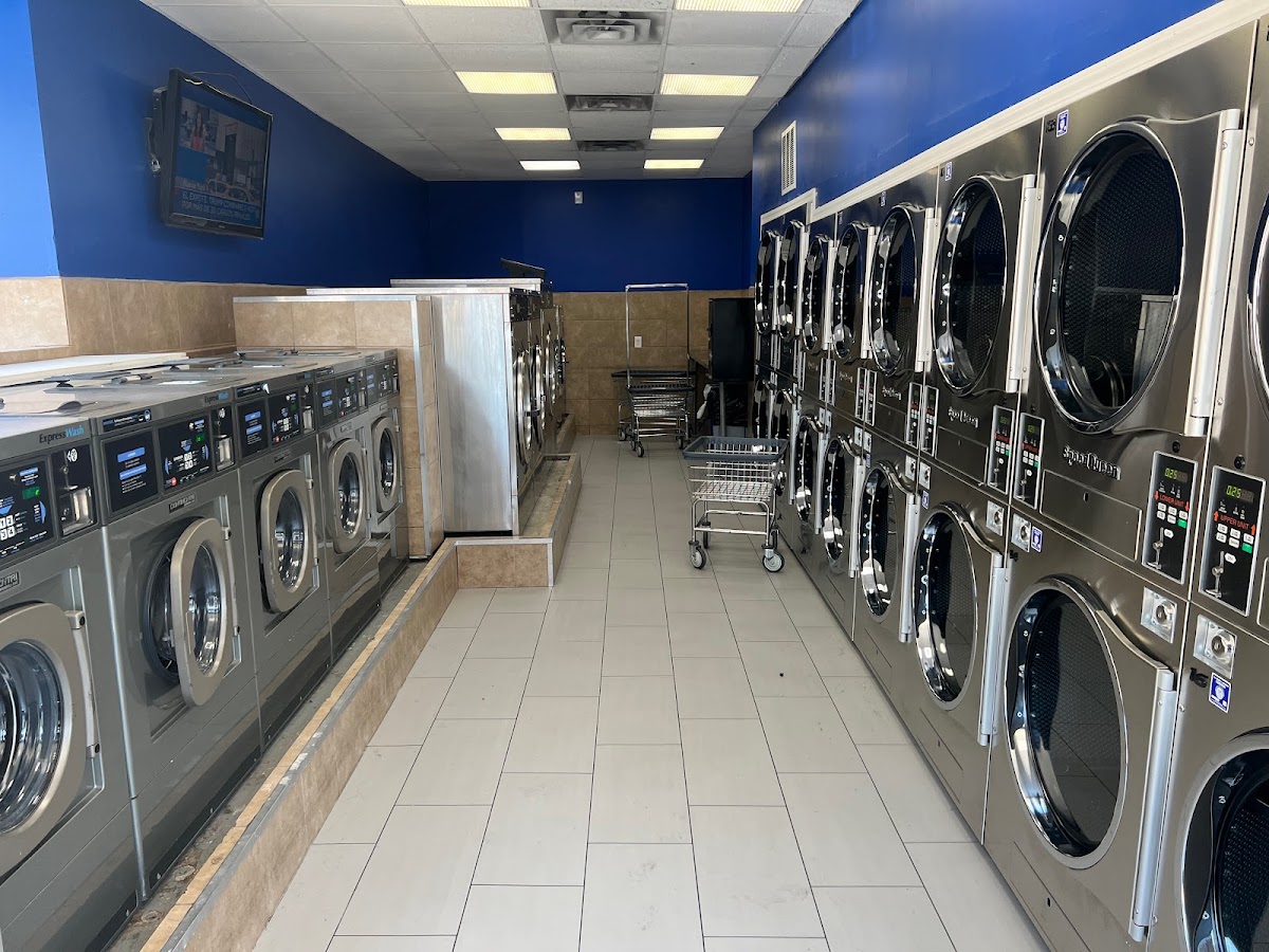 Senor Bubbles Laundromat storefront and entrance in Jersey City