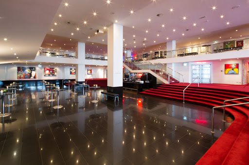 Beatrix Theater - Visual