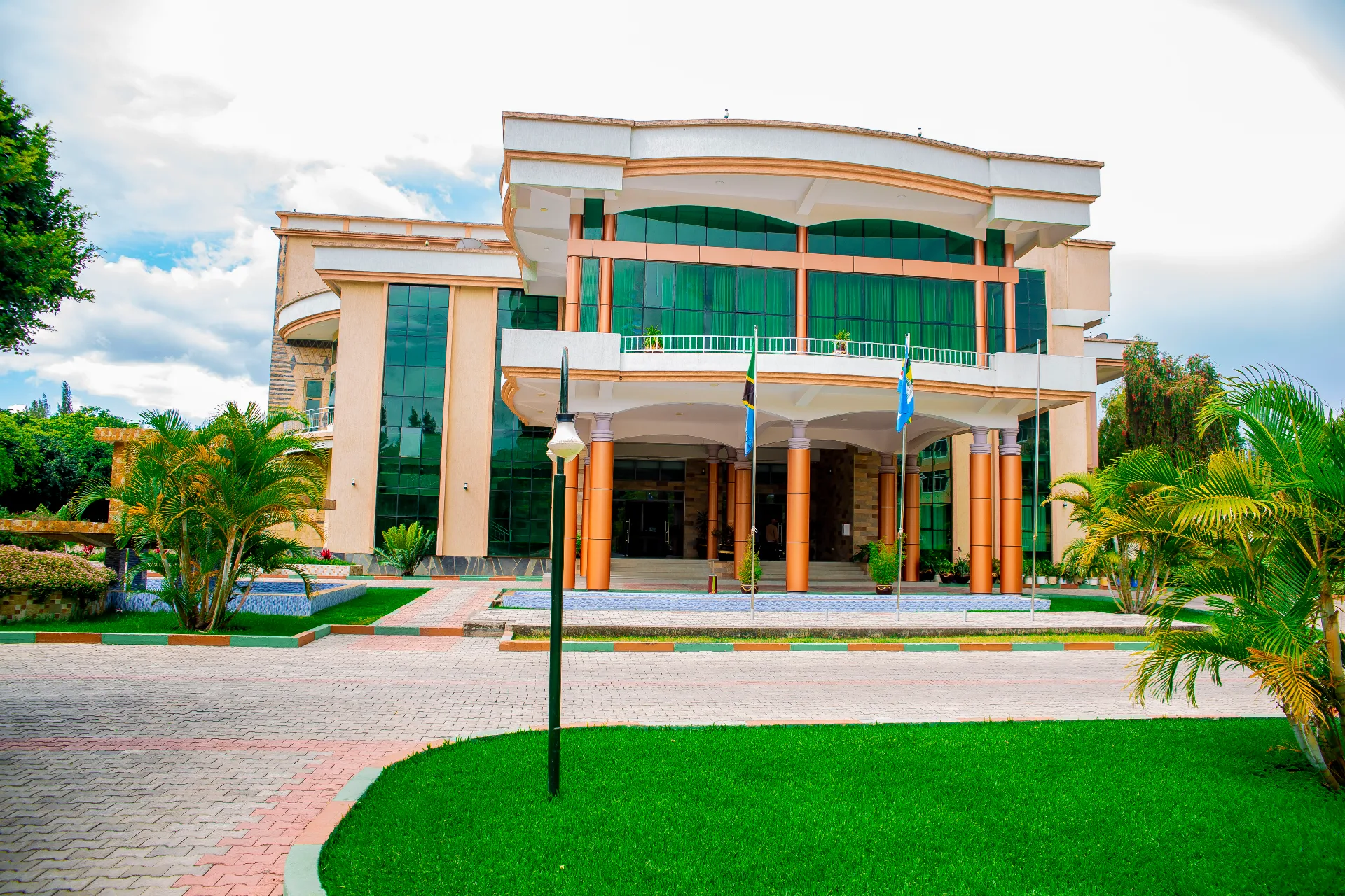 Eden highlands hotel