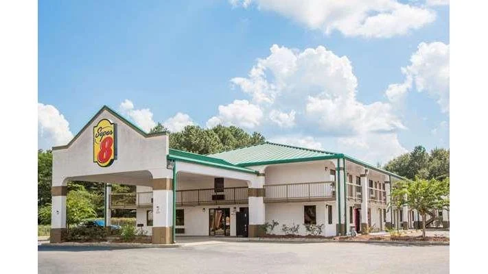 Super 8 by Wyndham Dothan