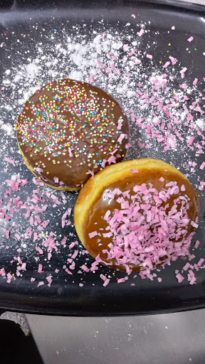 Ciepły Pączuś i Inne Wypieki