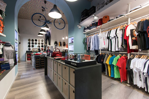 TAMI' Concept Store - Visual