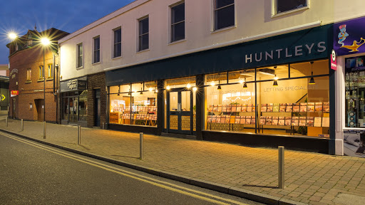 Huntleys - Visual