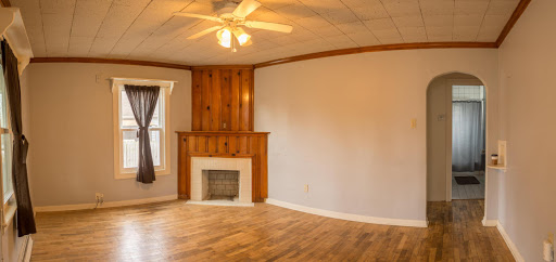 COMO REALTY - Visual