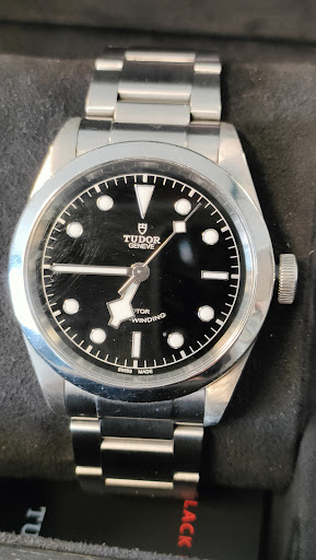 The Vintage Luxury - Thumbnail