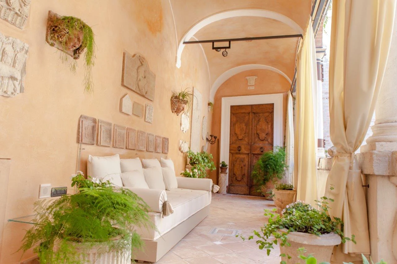 MARCHEAMORE - Palazzo Vinci Gigliucci