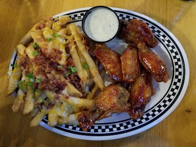 Photos of Quaker Steak & Lube