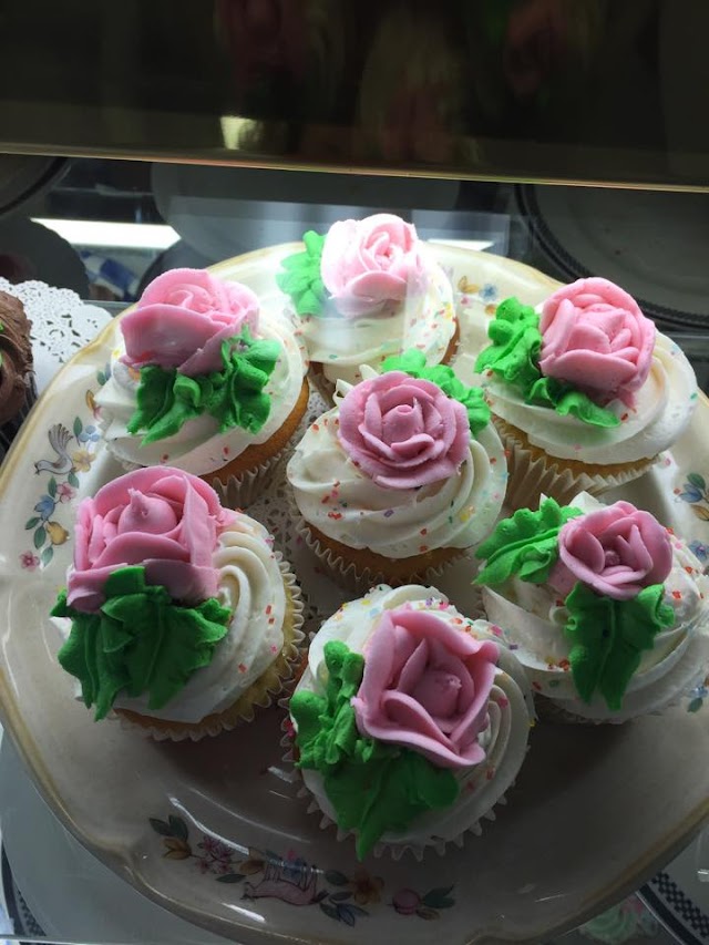 Life is Sweet Candy Store & Cupcake Store