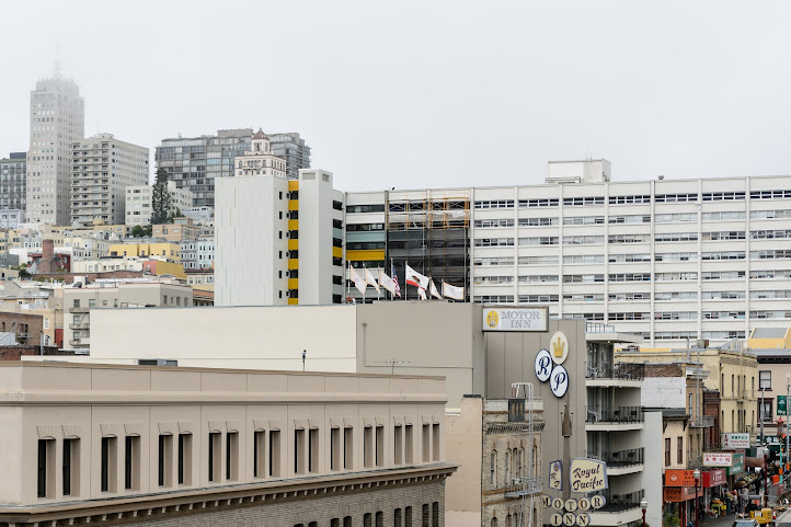 Europa Hotel by null