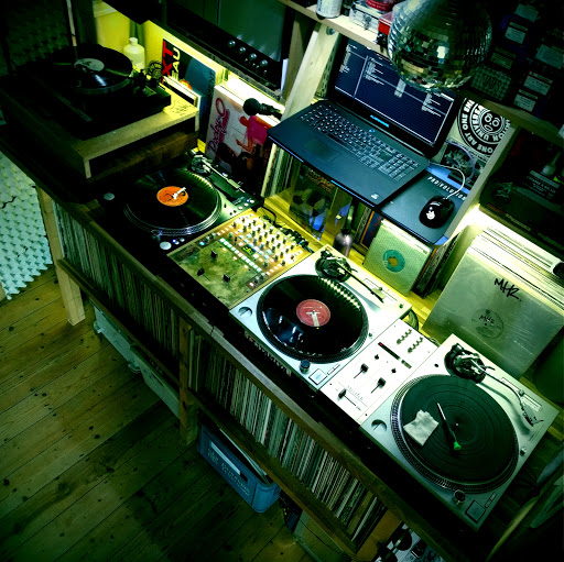 Rico Repairs - Dj Equipment & Hi-Fi Repairs. - Thumbnail