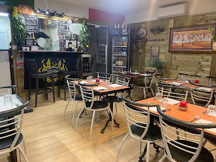 Photo n°3 de RICOU PIZZ à Fraisses (Pizzeria)