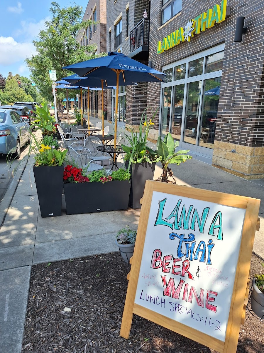 Lanna Thai Restaurant — photo 1