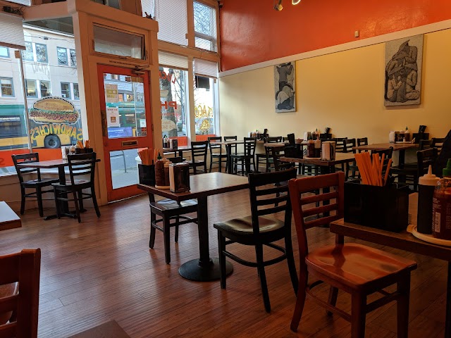 Lucky's Pho