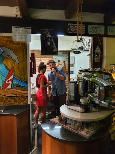 Bar Maui - Visual