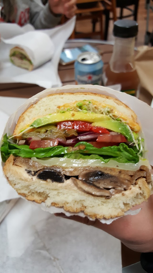 Lou's Cafe