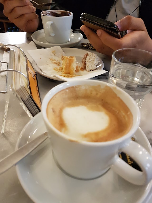 yilliy - Chocolaterie, Cafe und Galerie