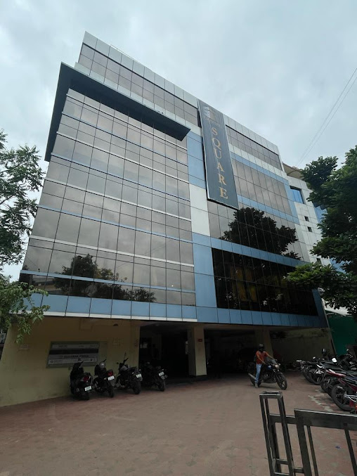 Af1qipmcsmjt3fbfackyhq44uddaintba Lddvgus Rd=s677 K No