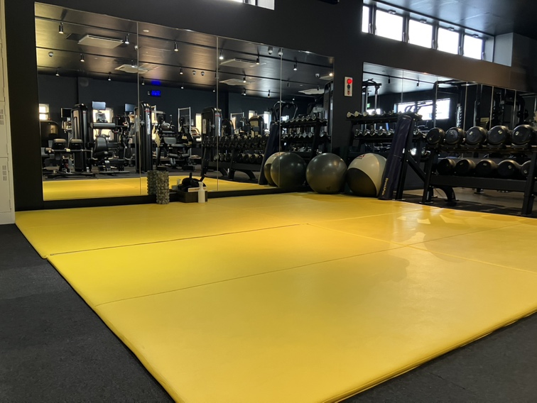 ワールドプラスジム釧路文苑店