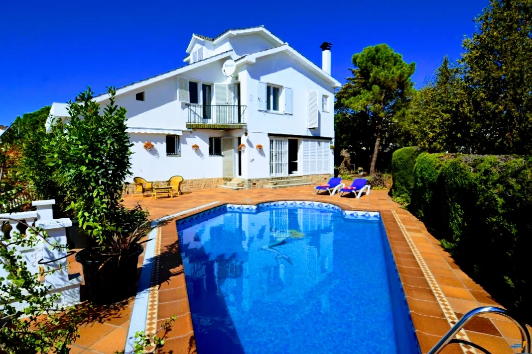 Petxina Blanca Apartament Coma-ruga