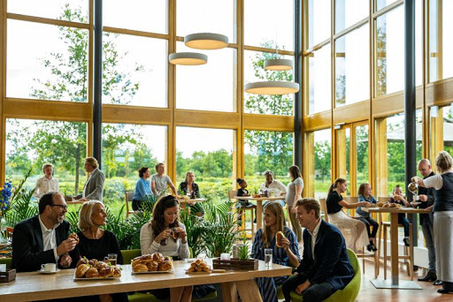 DELA Hilverdael | crematorium, uitvaartcentrum en begraafplaats in Hilvarenbeek - Thumbnail