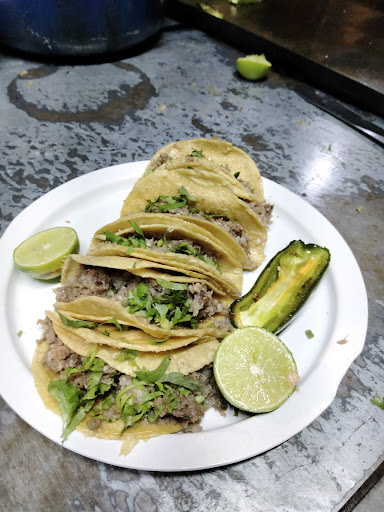 Tacos y Cena dorada Emily