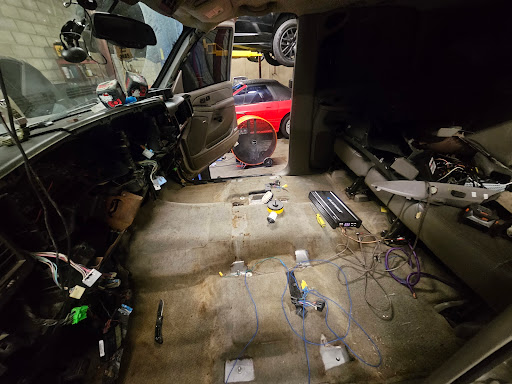 M E Gene Johnson Garage - Thumbnail